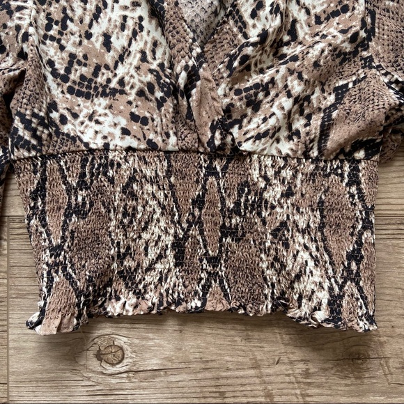 Envy Snake Print Cropped Long Sleeve Top size S - Picture 4 of 5